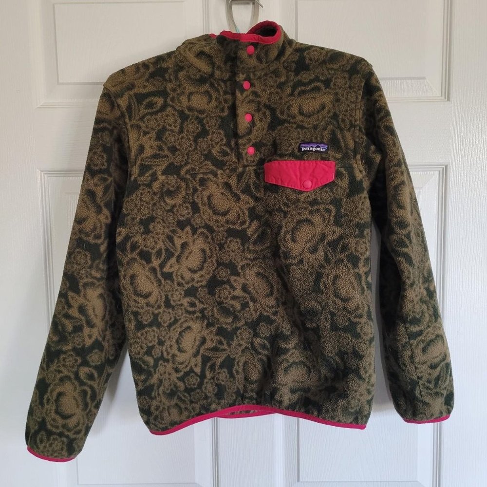 Patagonia floral pattern size small